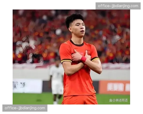 王钰栋三轮三球成最大发现 浙江队青春风暴势不可挡