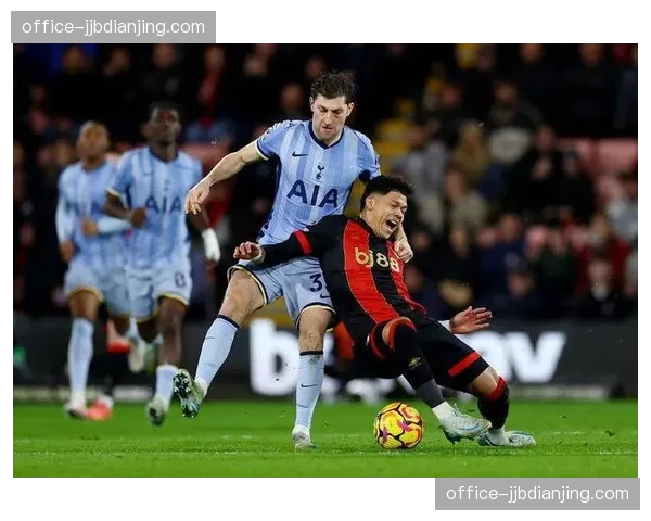 埃万尼尔松专克强队神经刀 伯恩茅斯前锋稳定性遭质疑